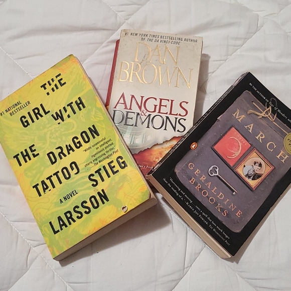 FREE W/ BUNDLE Used Books - Picture 1 of 4